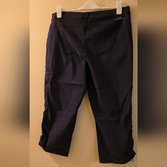 Eddie Bauer Ladies Navy Rainer Sports Tech Capri Pants W/UPF 50+ (Size 12) - Picture 6 of 16